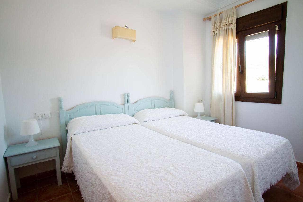 Apartamentos Turisticos Trajano Bolonia Exterior photo