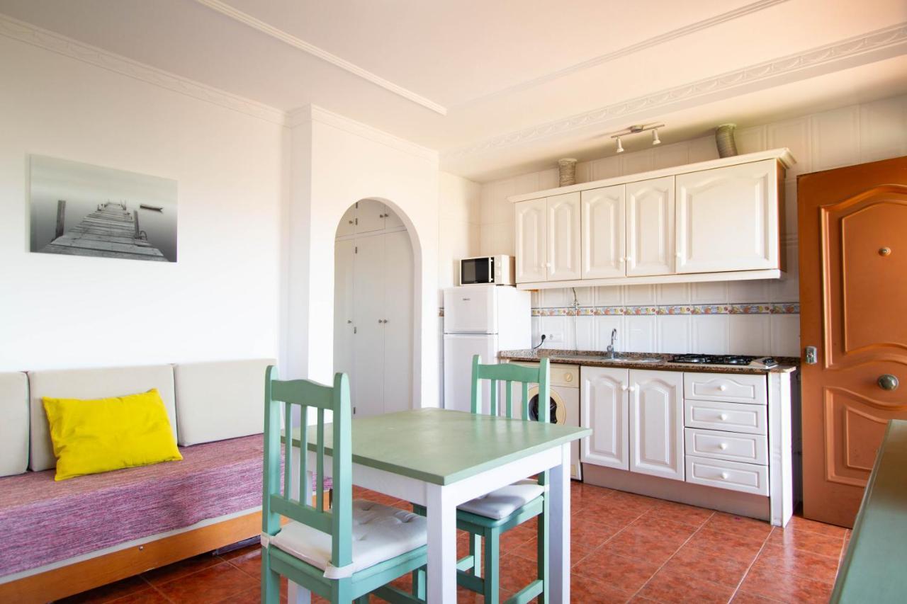Apartamentos Turisticos Trajano Bolonia Exterior photo