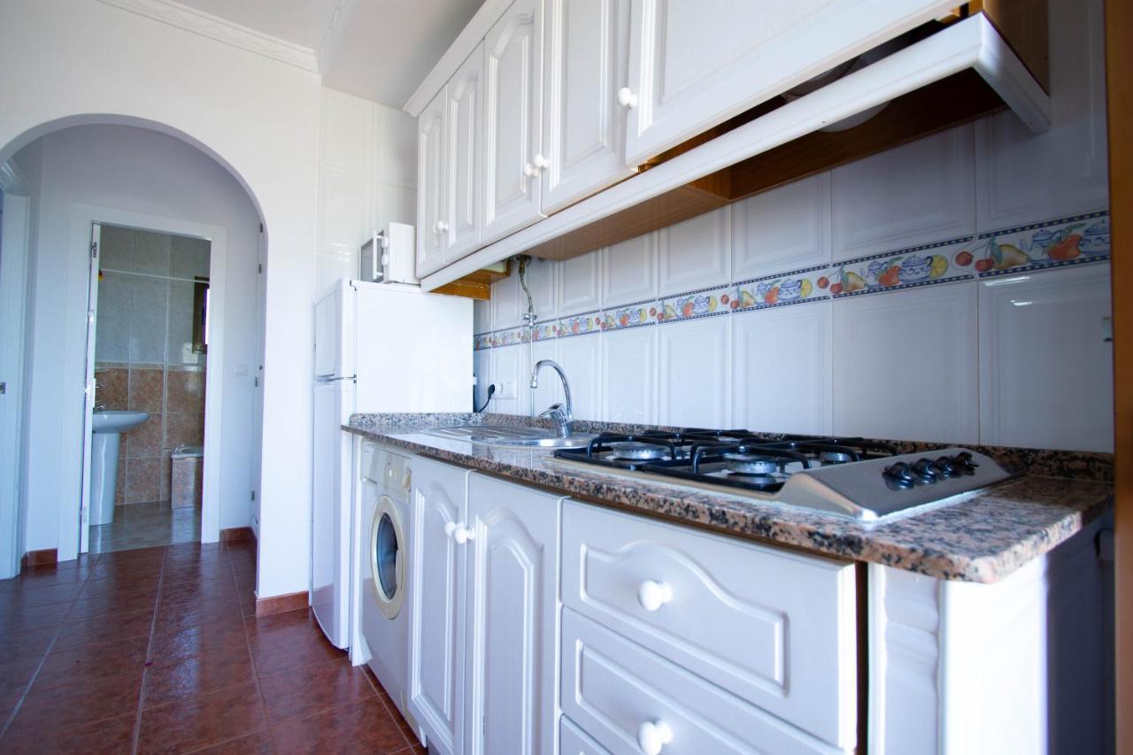 Apartamentos Turisticos Trajano Bolonia Exterior photo
