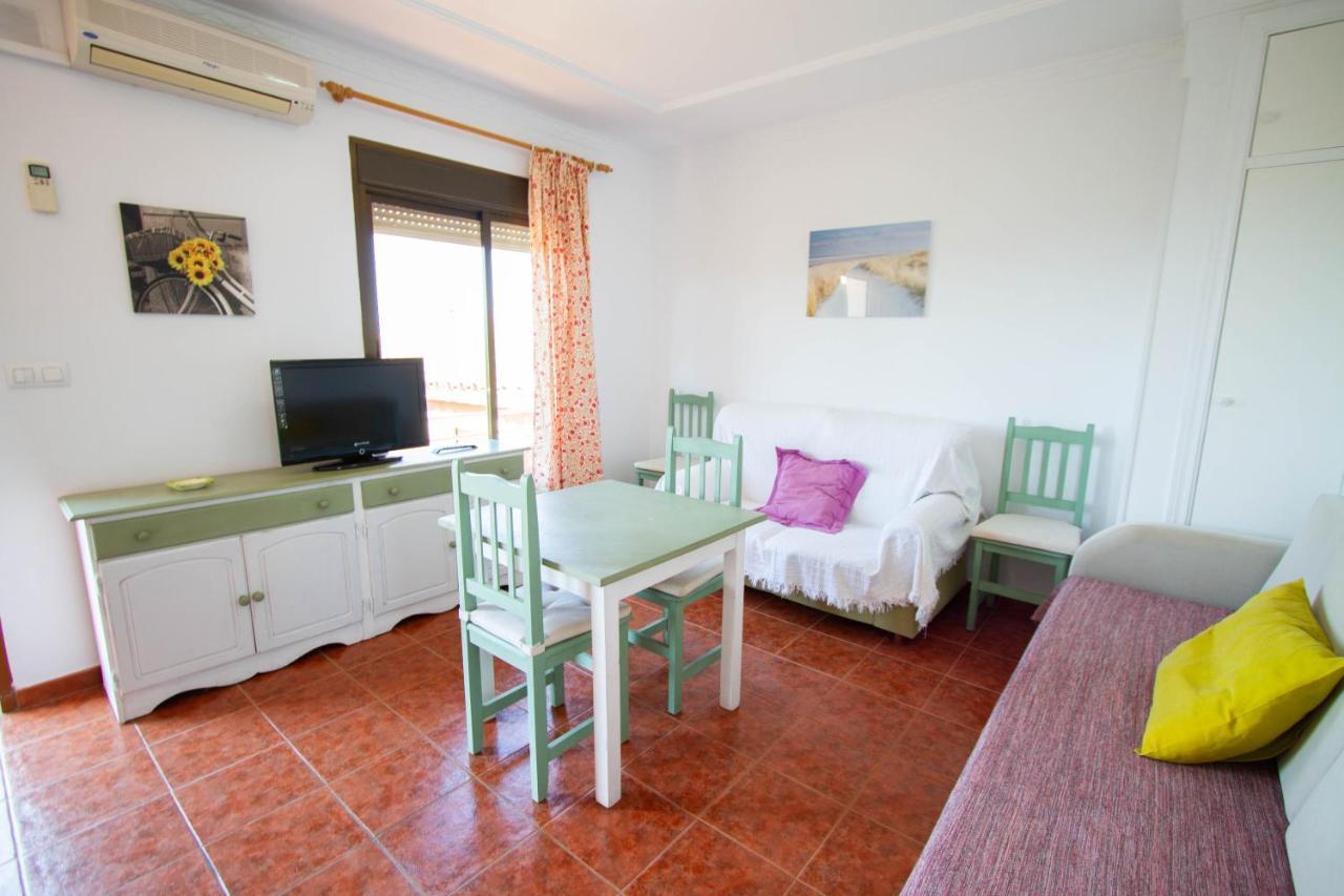 Apartamentos Turisticos Trajano Bolonia Exterior photo